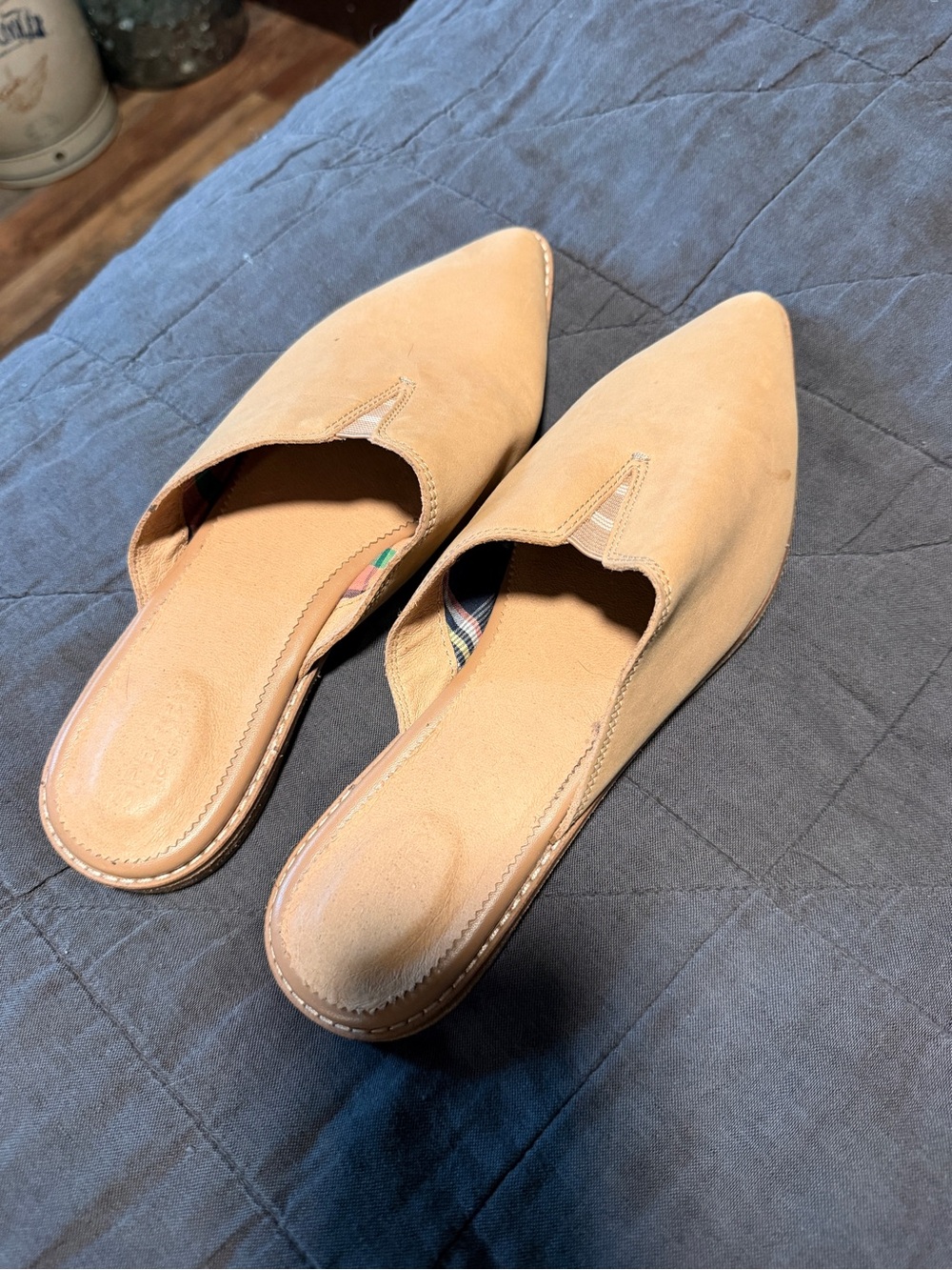 Sorry Women's Tan Slip-On Pointed Toe Mules